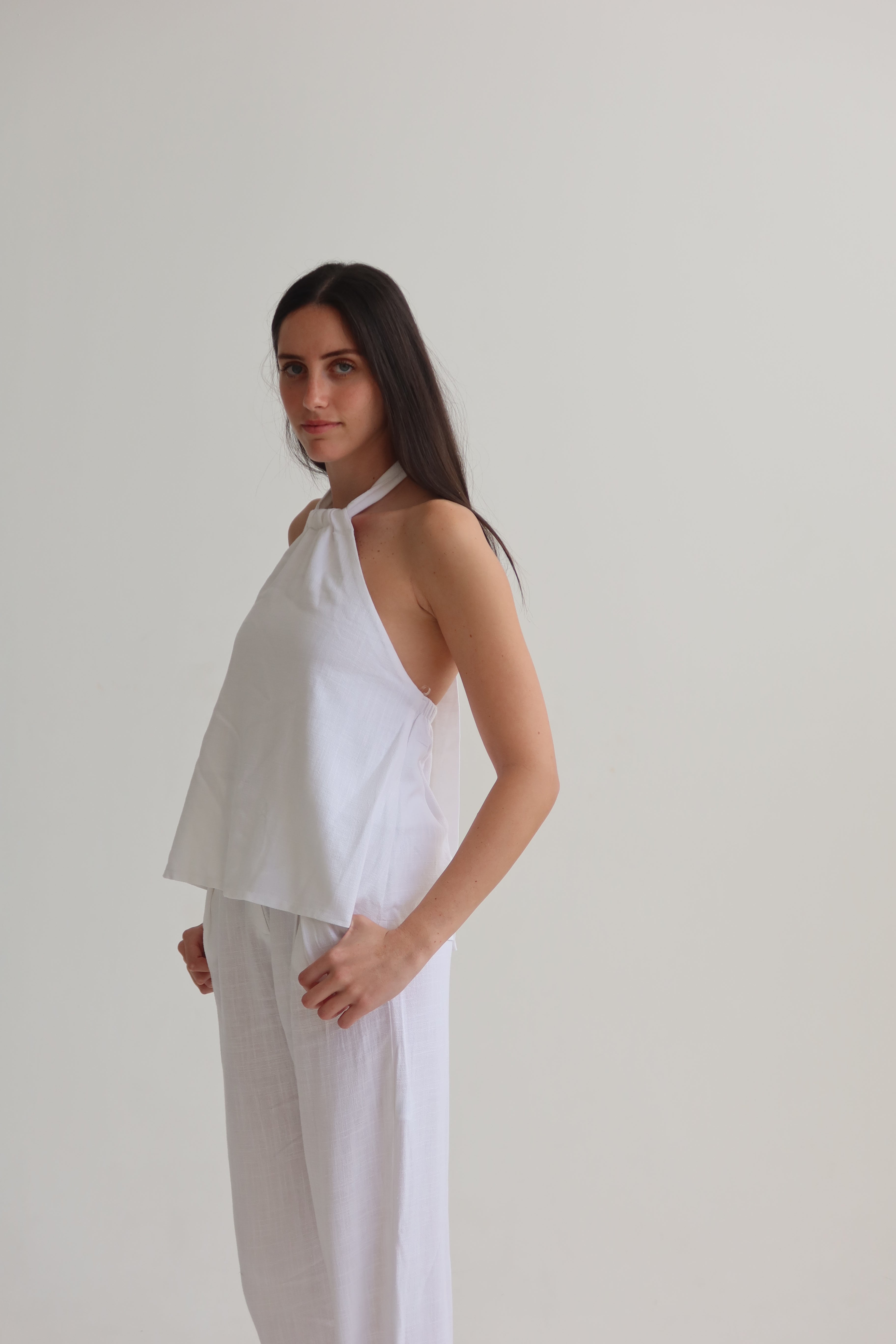 White collar tank top