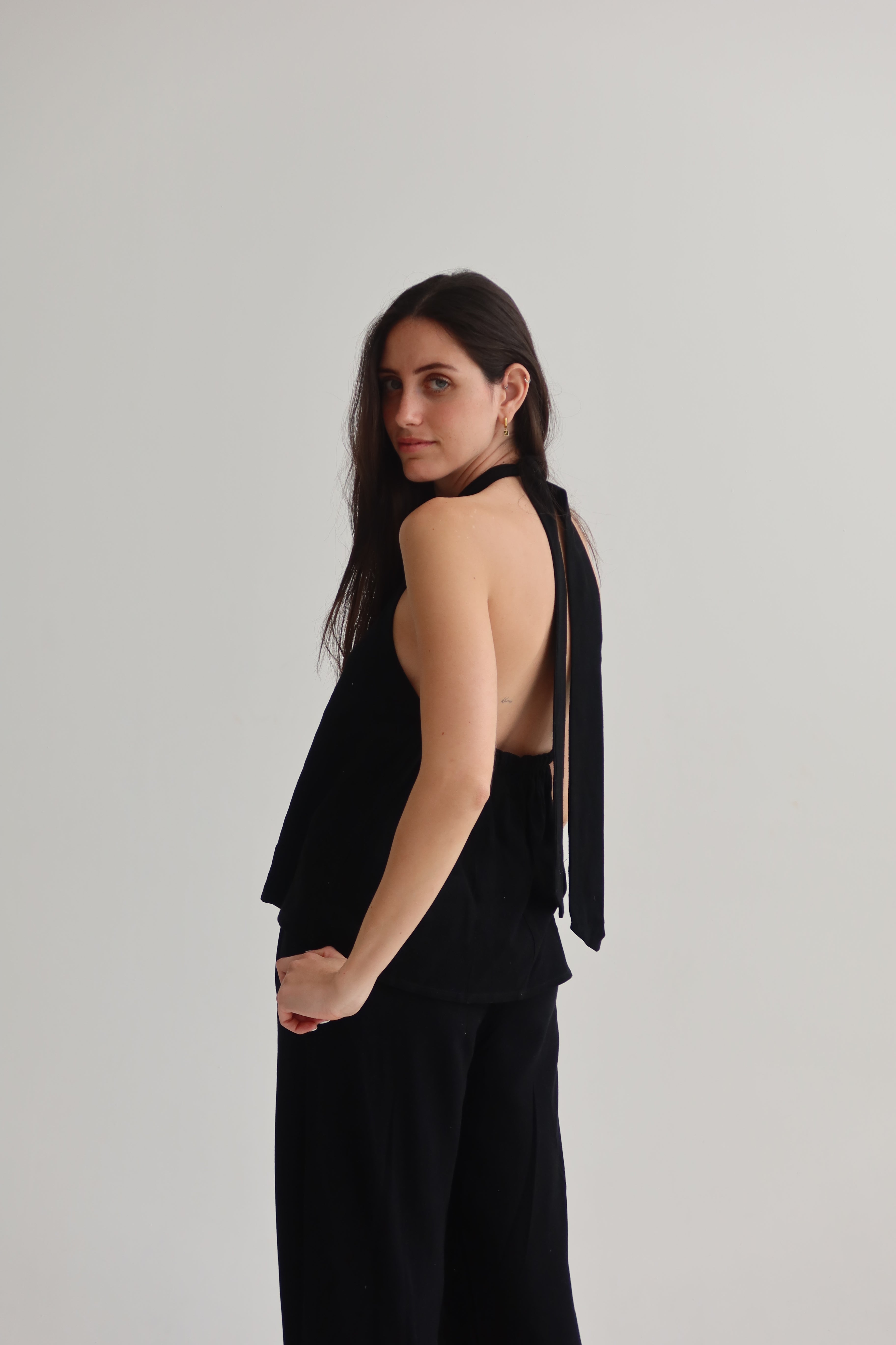 Black collar tank top