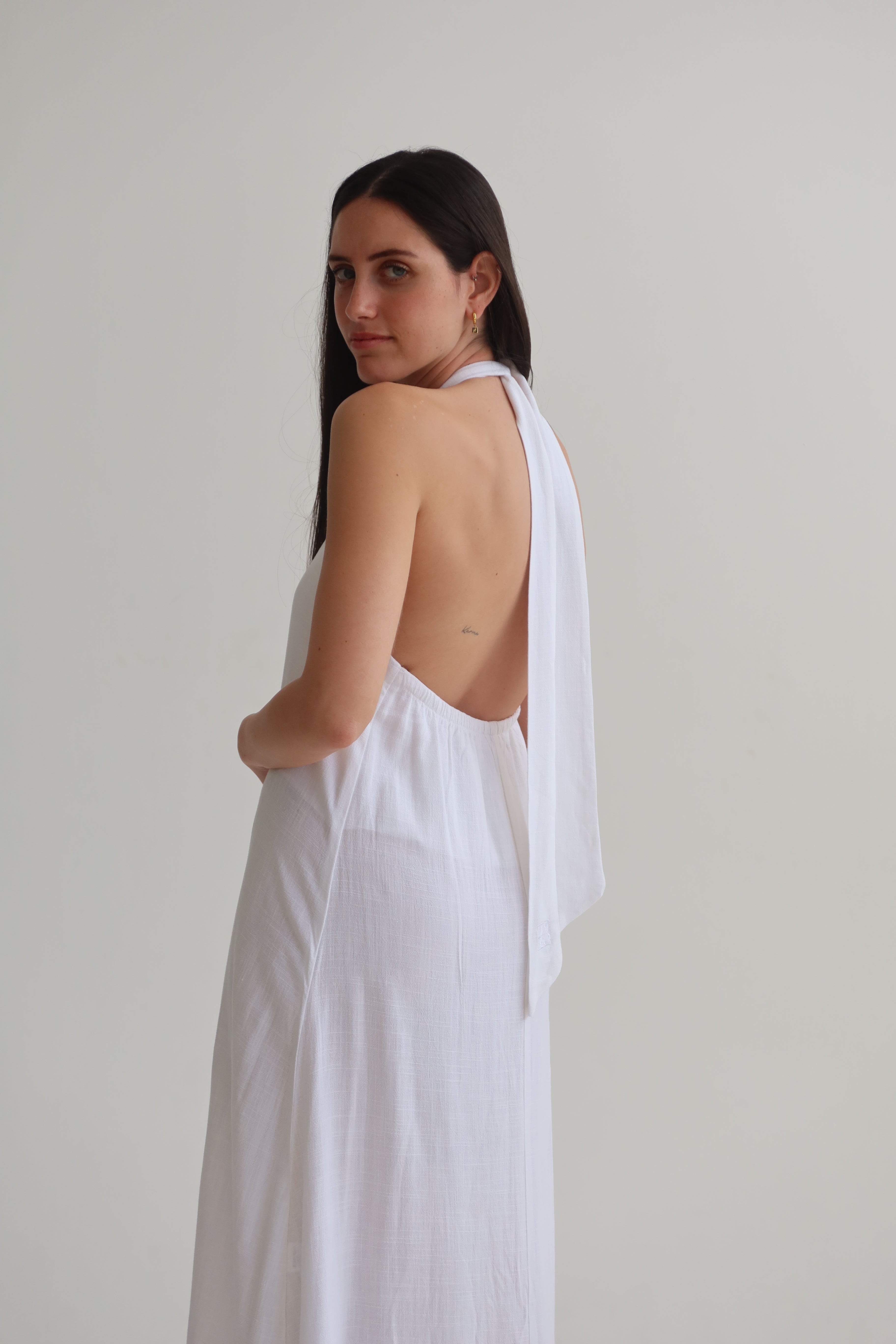 White collar maxi dress